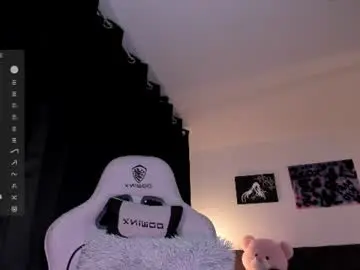 Chaturbate Live Sex Cam of satanbabee_