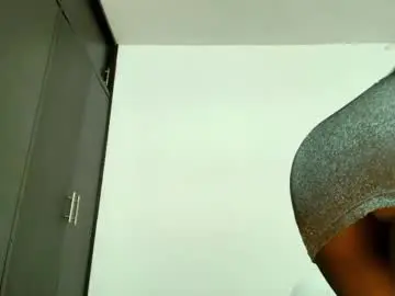 Chaturbate Nude Webcam of valeska_black