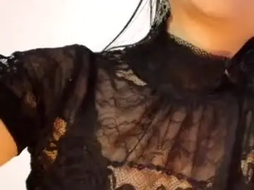 Chaturbate Live Sex Cam of valeska_black