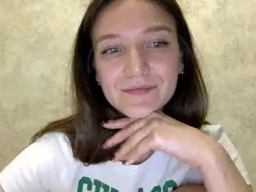 Chaturbate Nude Webcam of shining_pearl