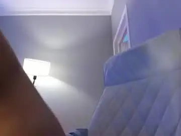 Chaturbate Live Sex Cam of akura_01