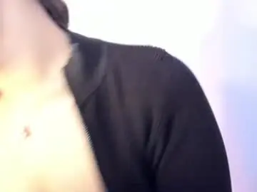 Chaturbate Nude Webcam of akura_01