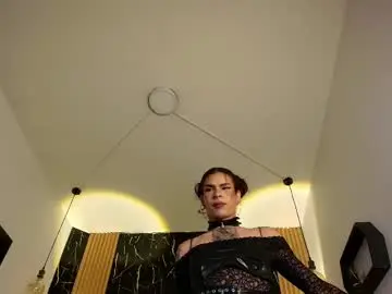 Chaturbate Best live sex cam show of bella_salvatore