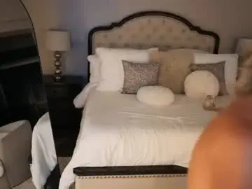 Chaturbate Best live sex cam show of hot_wife_amber