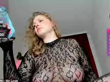 Chaturbate Nude Webcam of mercedescutee