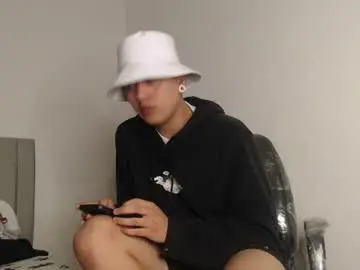 Chaturbate Sex Cam of alex__lover