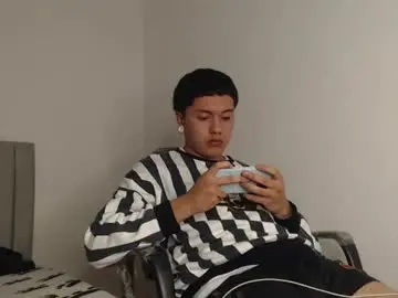 Chaturbate Free Live Porn of alex__lover