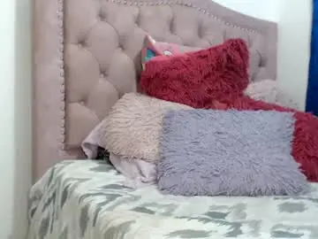 Chaturbate Live Sex Cam of saraadollxx