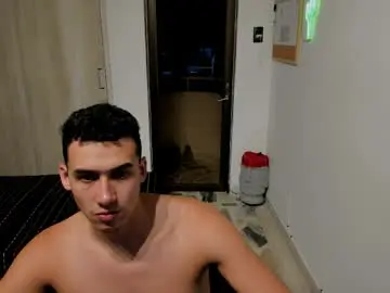 Chaturbate Sex Chat of travis_bakerr