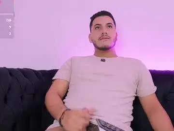 Chaturbate Live Sex Cam of axel_grey_
