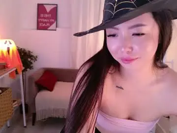 Chaturbate Live Sex Cam of yunanoir