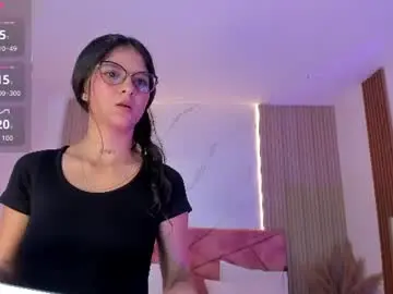 Chaturbate Live Sex Cam of clairemillerx