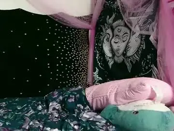 Chaturbate Live Sex Cam of ruby_wren