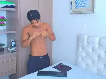 Chaturbate Adult Webcam of cassian_gold