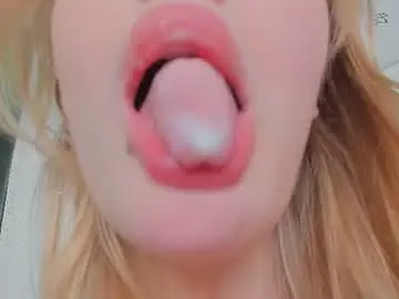 Chaturbate Best live sex cam show of krisi_myrr