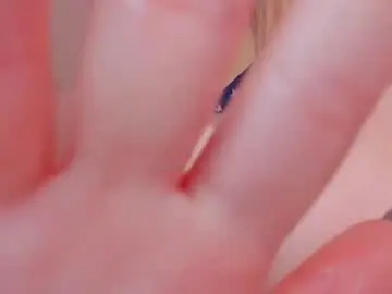Chaturbate Live Porn of krisi_myrr