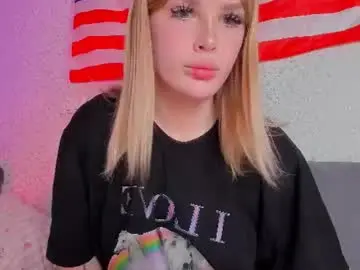 Chaturbate Adult Video Chat of krisi_myrr