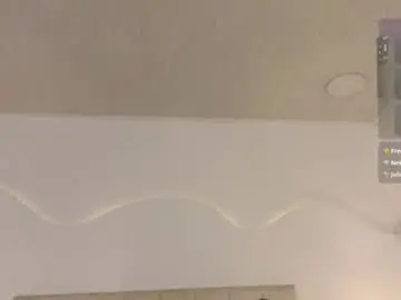 Chaturbate Live Sex Cam of madissonxmark