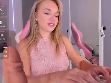 Chaturbate Watch Live Sex Cams of virrginchloee