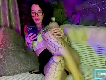 Chaturbate Live Sex Cam of astridxxxxx