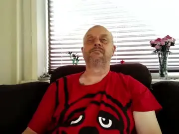 Chaturbate Adult Video Chat of hardmrlazy