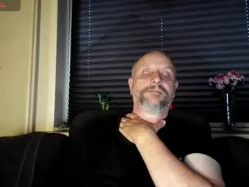 Chaturbate Live Porn of hardmrlazy