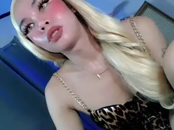 Chaturbate Watch Live Sex Cams of lucy_juicy18