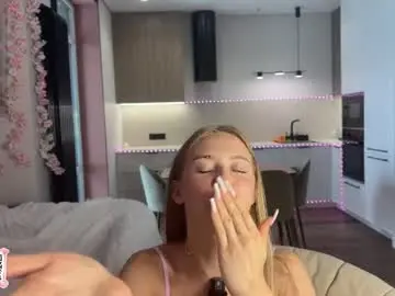 Chaturbate Live Sex Cam of lumeya