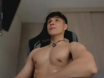 Chaturbate Nude Webcam of thomklein