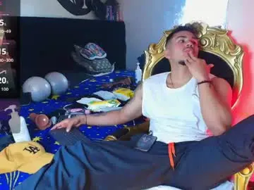 Chaturbate Watch Live Sex Cams of ariies13