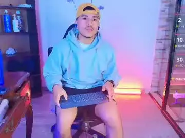 Chaturbate Best live sex cam show of ariies13