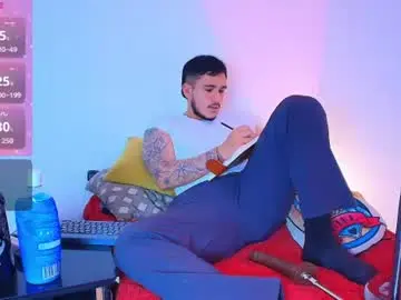 Chaturbate Live Sex Cam of ariies13
