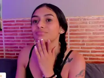 Chaturbate Live Sex Cam of lilith_petit_