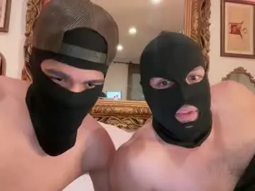 Chaturbate Free Live Porn of mcfloplv
