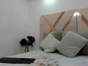 Chaturbate Best live sex cam show of denisse_khan