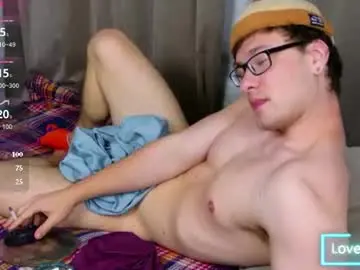 Chaturbate Private Sex Chat of dennisgartman