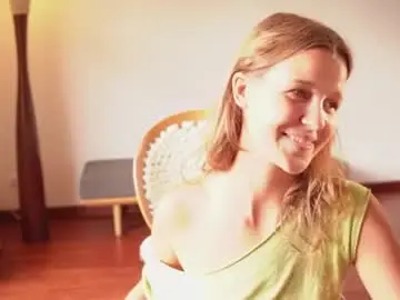 Chaturbate Live Sex Cam of eli_sun