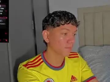 Chaturbate Sex Cam of iamjulian_