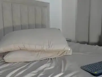 Chaturbate Watch Live Sex Cams of iamjulian_