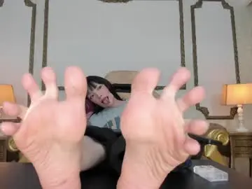 Chaturbate Free Porn Cam of kitty_petitte
