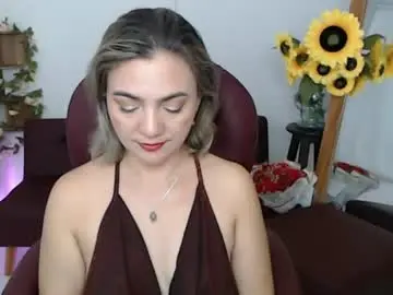 Chaturbate Adult Video Chat of lilly_milf
