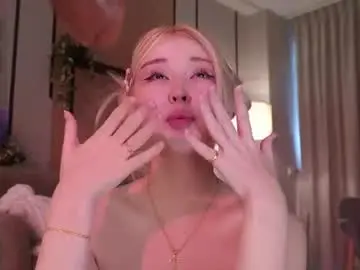 Chaturbate Live Sex Cam of seduza_hyun