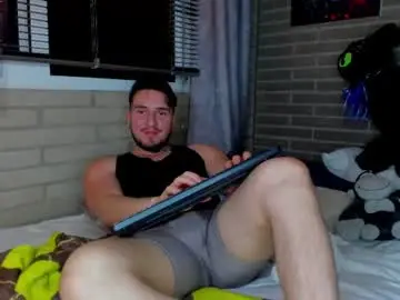 Chaturbate Live Sex Cam of liam_oficial