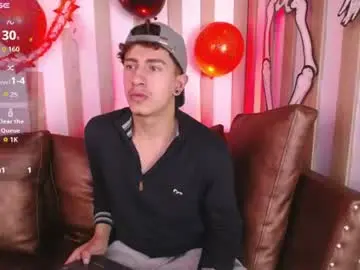 Chaturbate Live Porn of santi_williams