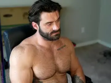 Chaturbate Live Sex Cam of theeestallion33