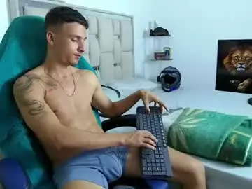 Chaturbate Free Live Porn of andrew_lover21