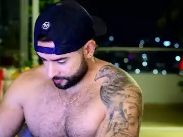Chaturbate Watch Live Sex Cams of lukhass