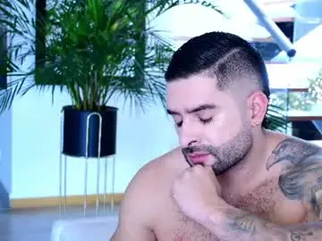 Chaturbate Live Porn of lukhass