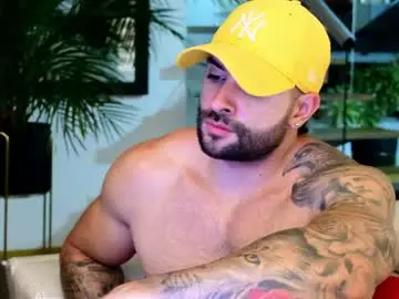 Chaturbate Live Porn of lukhass