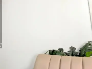 Chaturbate Watch Live Sex Cams of milaowens